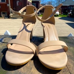 *Ankis* size 10 heels